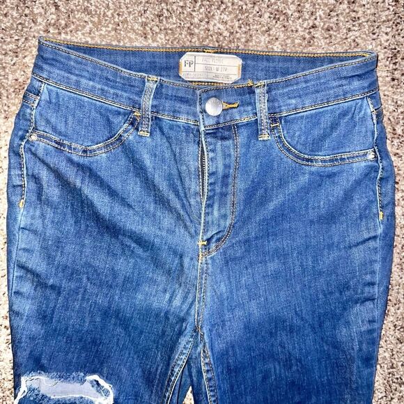 Free People Women's Distressed Blue Denim Skinny Jeans Size 27R - Picture 7 of 11